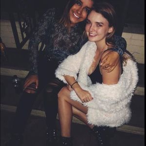 Meet your Posher, Abby